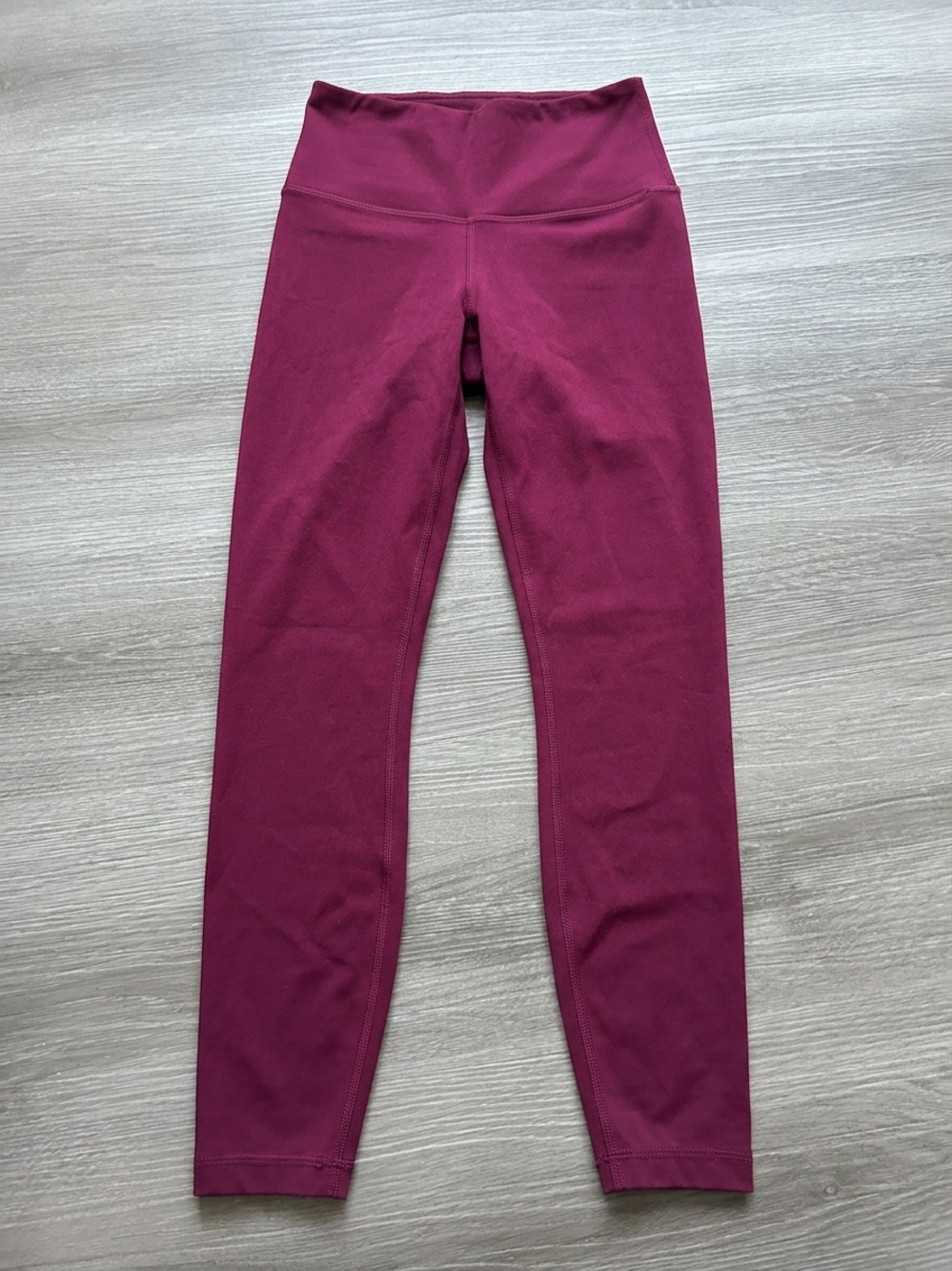 Yogalicious Burgundy workout Leggings - size XS